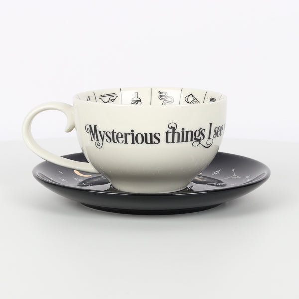 V&A Alice In Wonderland Tea Cup & Saucer Set