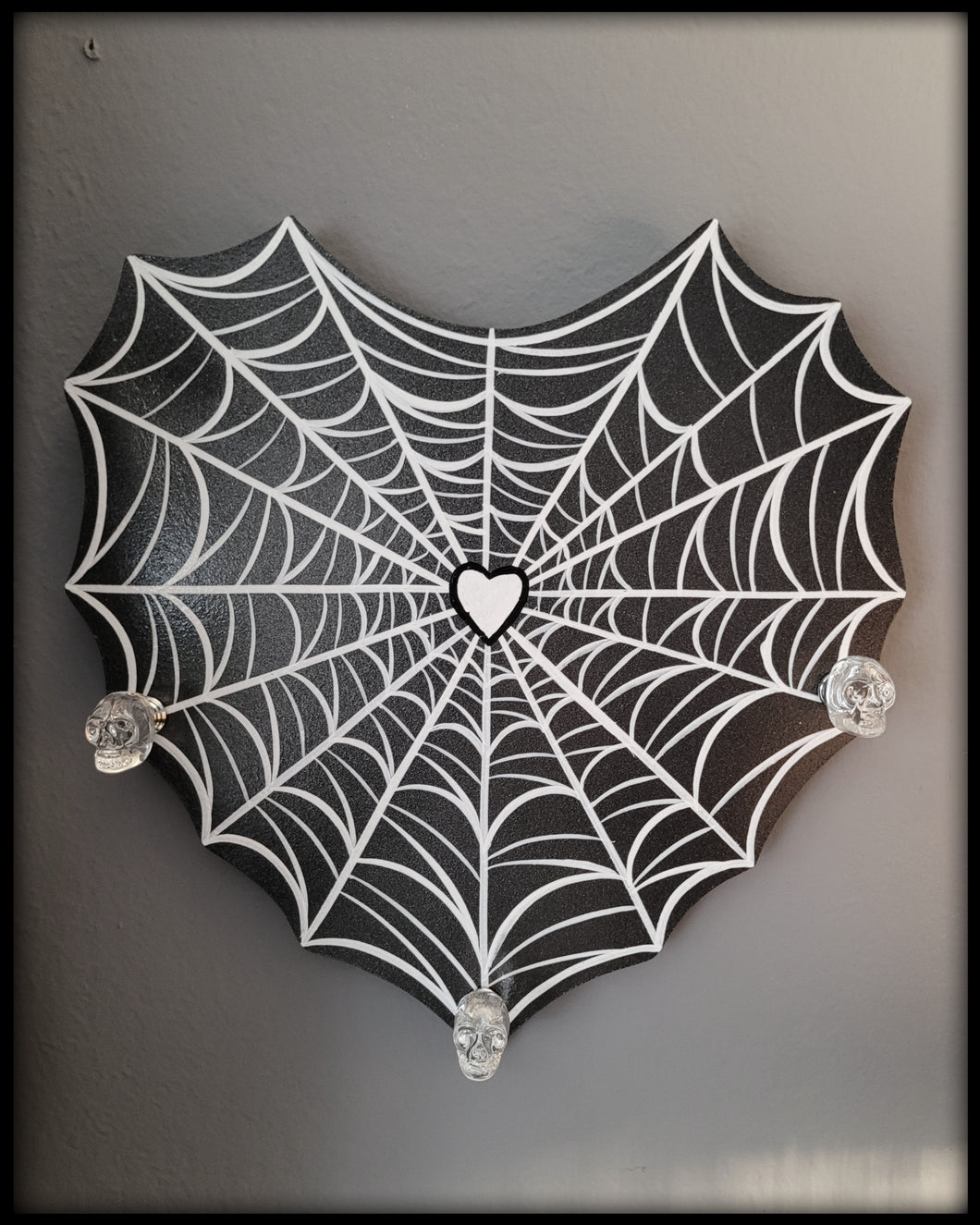 Webbed Heart Jewelry Holder