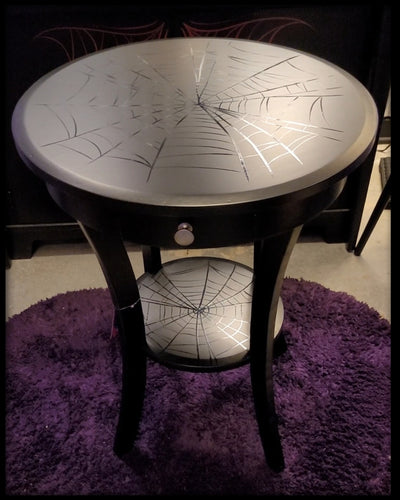 Black Webbed Round Accent Table