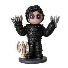 Load image into Gallery viewer, Scissorhands Figure