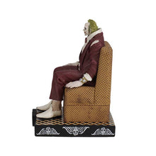 Load image into Gallery viewer, Beetlejuice Shrunken Head Bobble